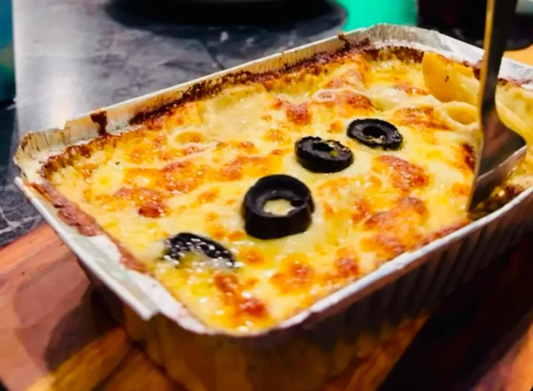 Pasta Alfredo Baked - halal baked pasta at Cheezious Fawkner, Melbourne